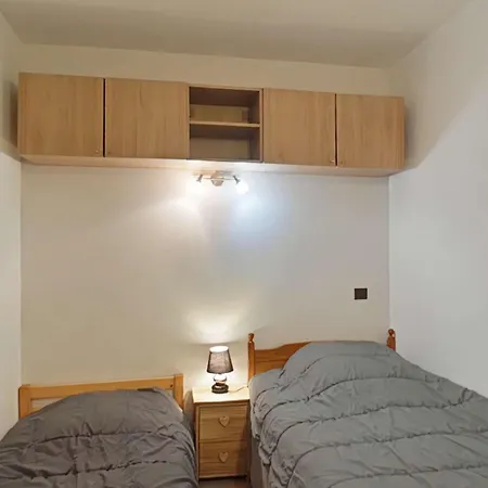 2 Pieces + Cabine, Proche Pistes Et Centre, Parking Inclus - - Fr-1-241-212 Appartement